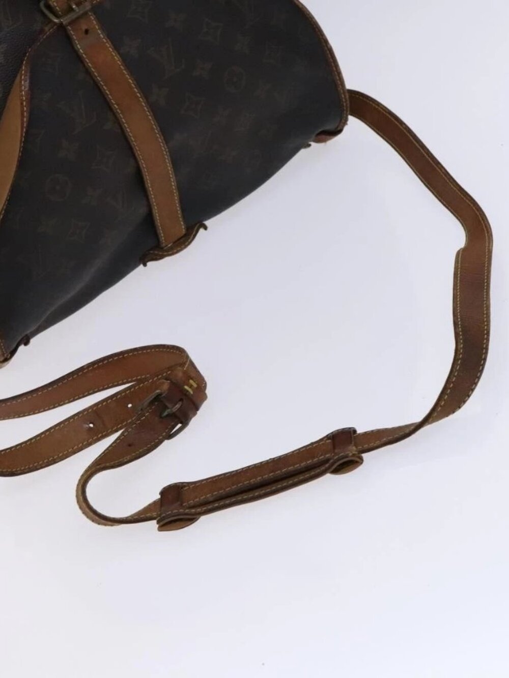 LOUIS VUITTON Monogram Saumur 35 Shoulder Bag M42254 LV Auth hk2284 - Picture 8 of 15